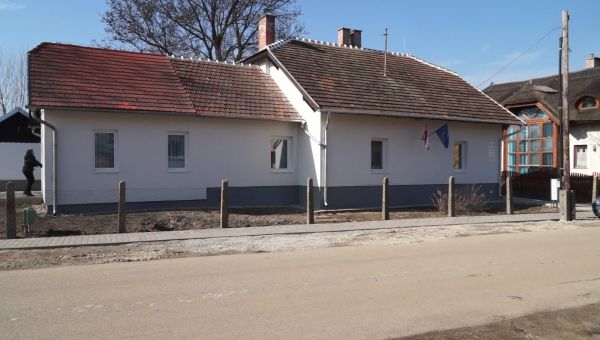Átadták a Nyitott Kapu-Vár Térségi Szociális Szolgáltató Központ felújított Zöldfasor utcai épületét