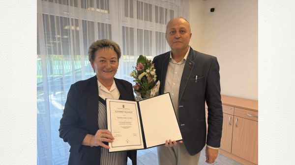 Elismerték Preiner Csaba Gyuláné vezetőápoló-helyettes több évtizedes munkáját Kapuváron