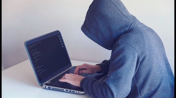  A rendőrség az internetes csalás veszélyeire hívta fel a figyelmet