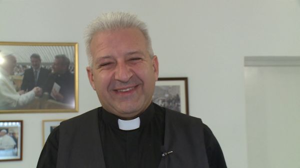 Imapercek Henczel Szabolcs beledi plébánossal