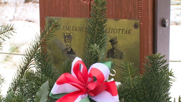 A Beled határában lezuhant vadászpilótákra emlékeztek