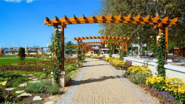 Balatonfüreden lépnek fel a beledi nyugdíjasok - riport Tömböly Ildikóval