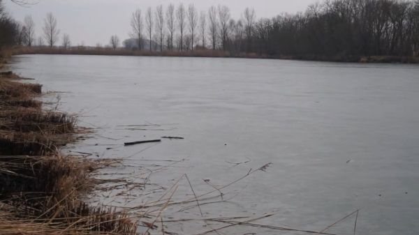 Tilos és életveszélyes a beledi horgásztavak jegére rálépni