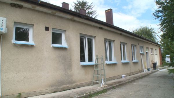 Megkezdődött a beledi gyógyszertár külső felújítása